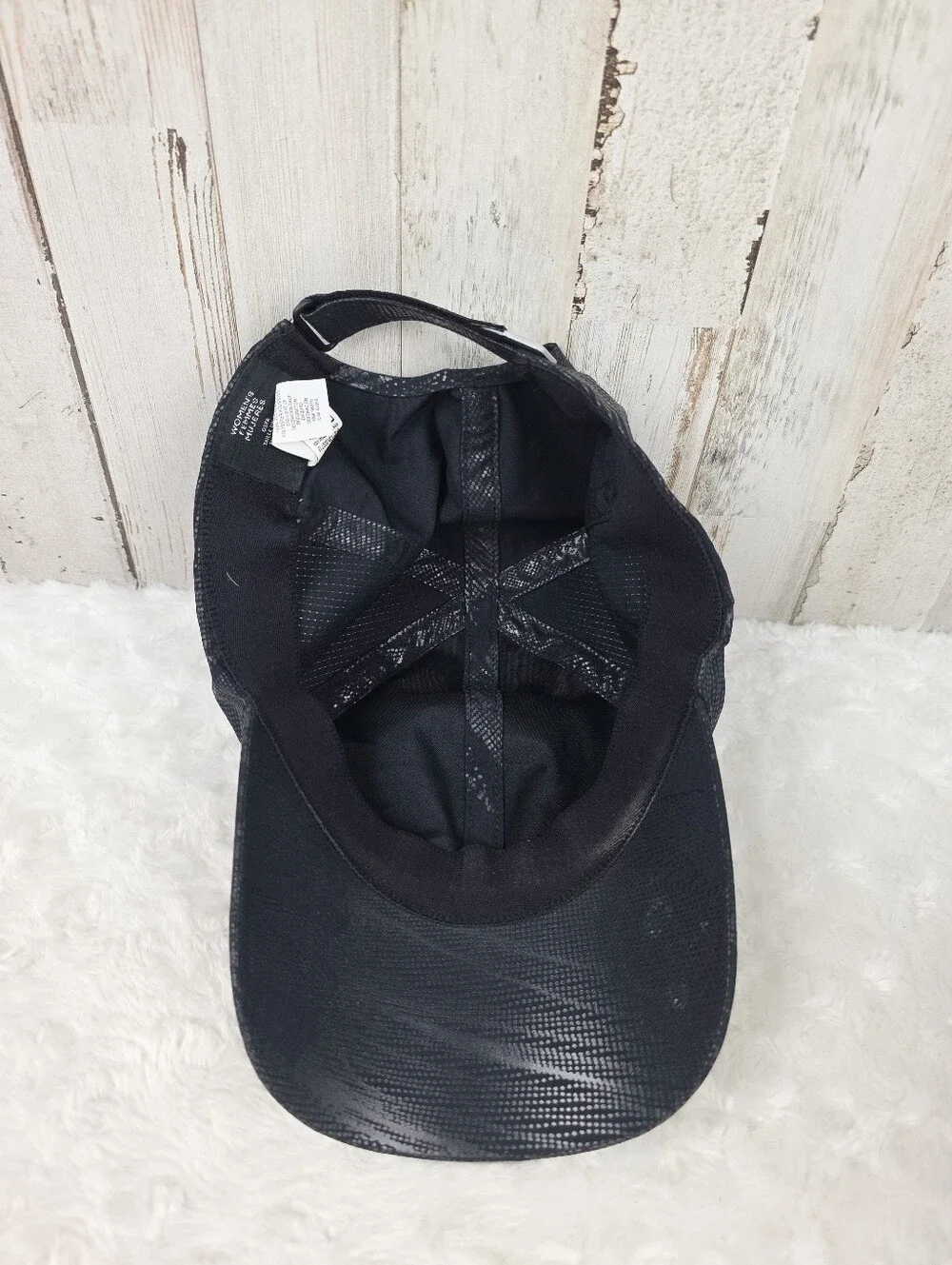 Under Armour Fly By Black Metallic Baseball Cap